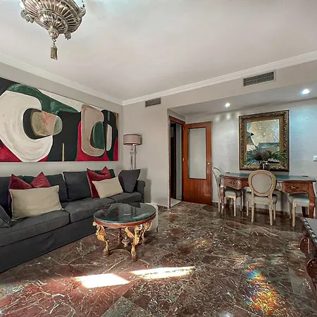 Apartment En La Estacion De Trenes